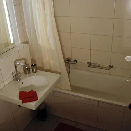 Chesa Arnica A1 Apartment La Punt-Chamues-ch